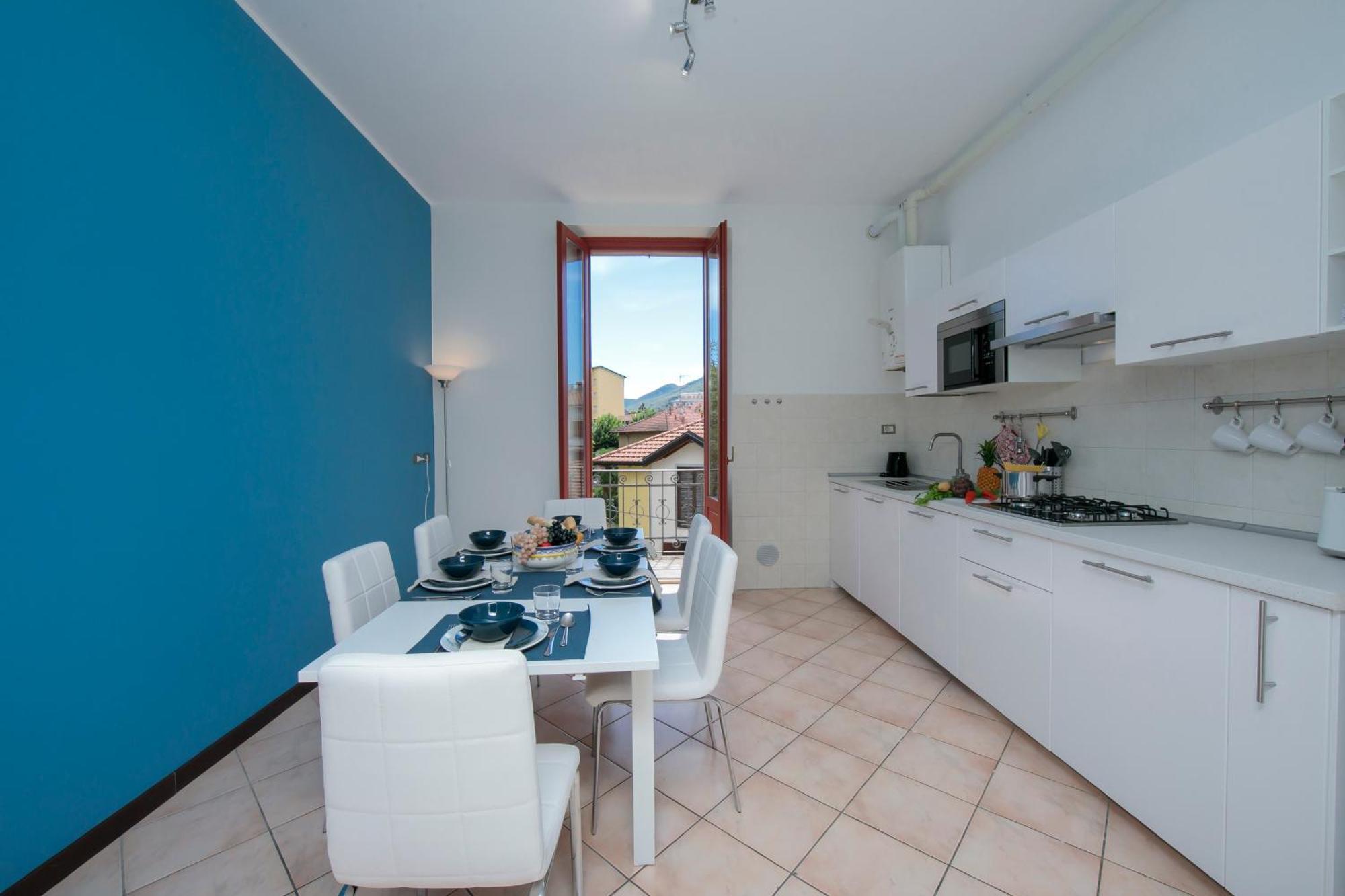 Residenza Oleandro Lake View Luino Center - Happy Rentals エクステリア 写真
