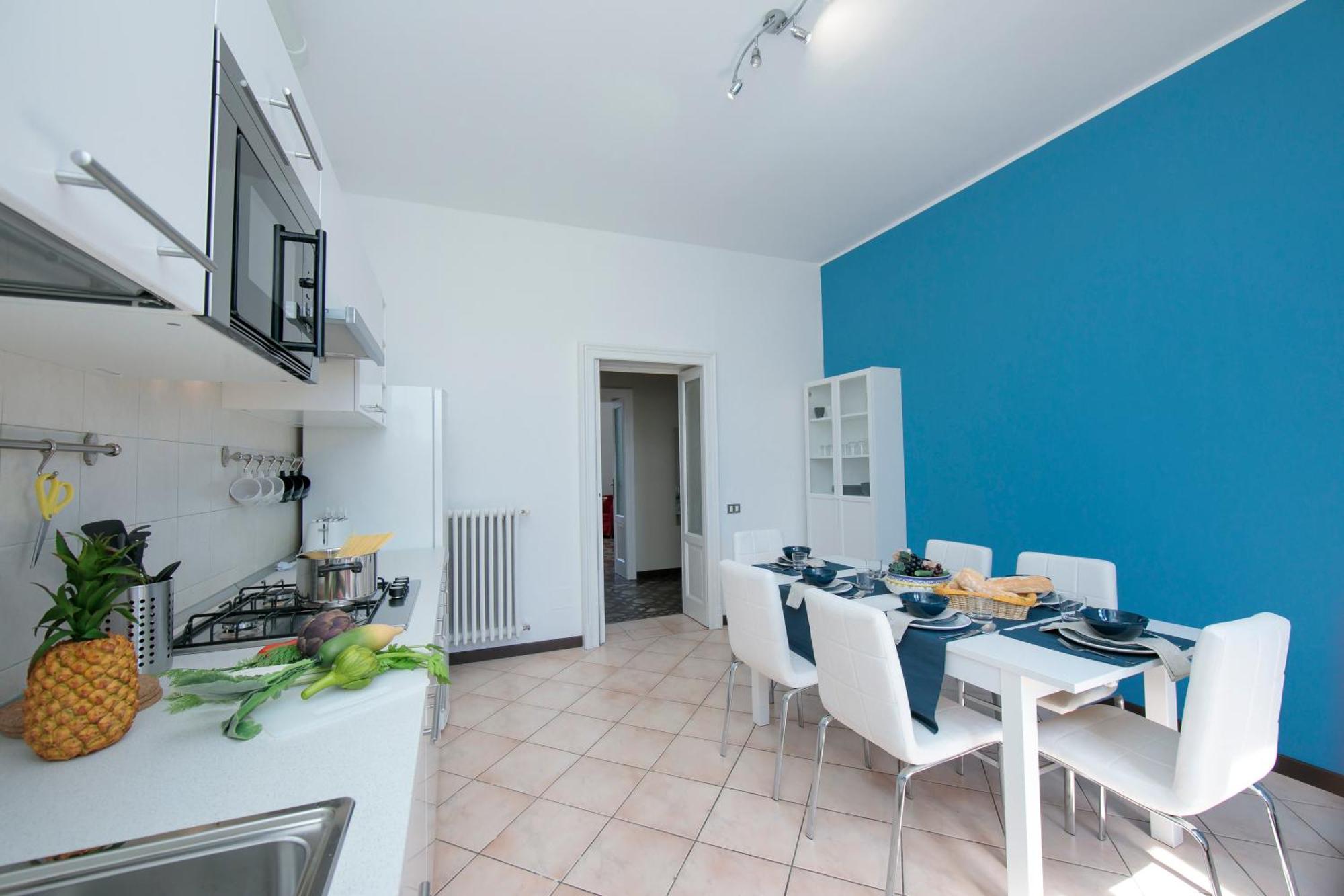 Residenza Oleandro Lake View Luino Center - Happy Rentals エクステリア 写真