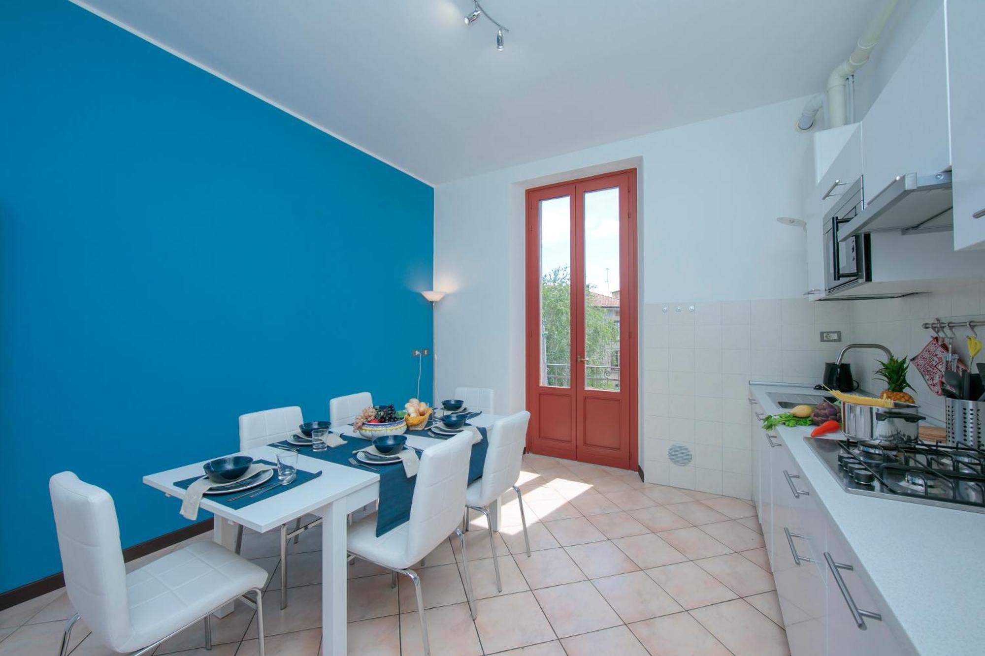 Residenza Oleandro Lake View Luino Center - Happy Rentals エクステリア 写真