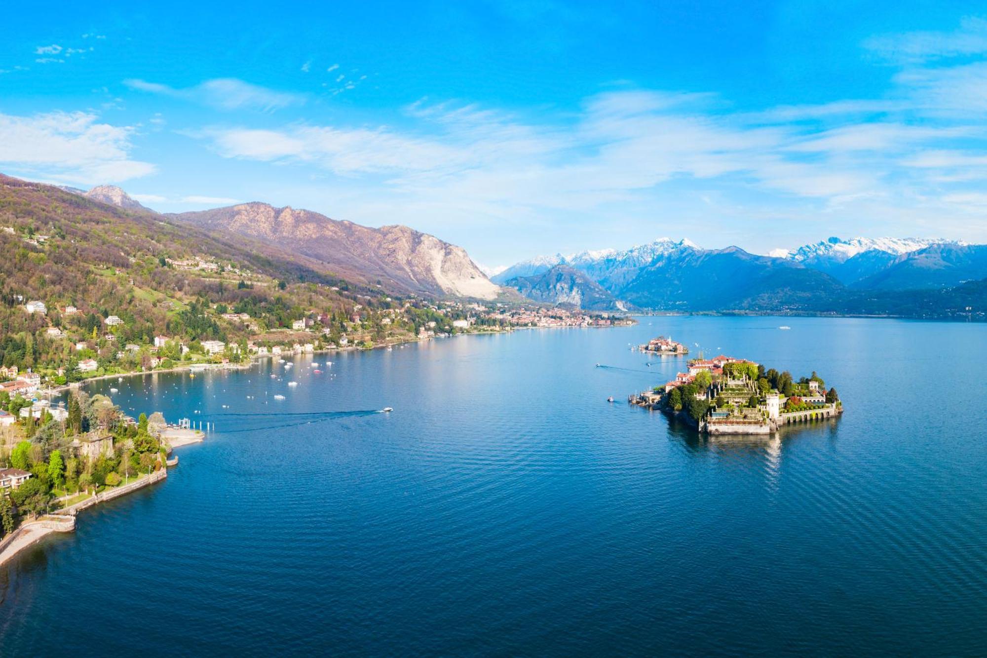 Residenza Oleandro Lake View Luino Center - Happy Rentals エクステリア 写真